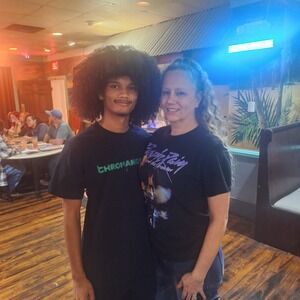 Meet your Posher, Carrie